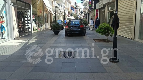 ΧΑΛΚΙΔΑ: Πεζόδρομος… κατ’ όνομα στην Αβάντων