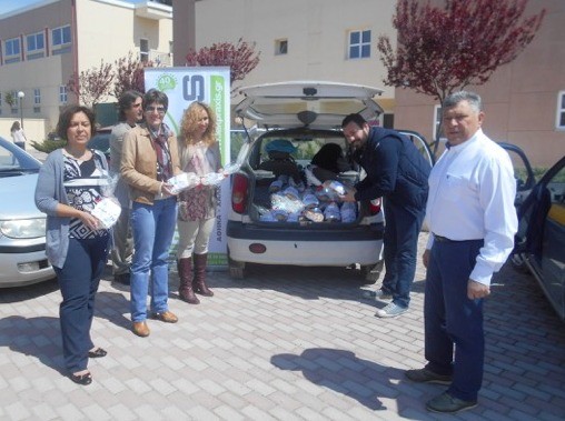 Πασχαλινά εδέσματα για το πρόγραμμα Βοήθεια στο σπίτι της Χαλκίδας