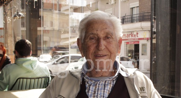 ΠΑΝΤΕΛΗΣ ΦΙΣΚΑΤΩΡΗΣ ΧΑΛΚΙΔΑ: Πάτησε τα 96 του χρόνια αλλά ...δεν μασάει