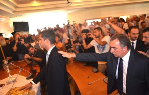 Θα σπάσει αυγά και θα βαράει γροθιές στο μαχαίρι ο Κώστας Μπακογιάννης