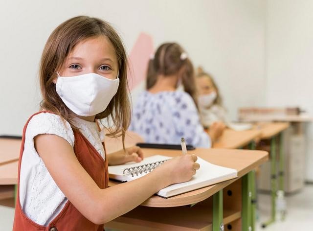 Υπουργείο Παιδείας: Ένα self test στα σχολεία από τη Δευτέρα