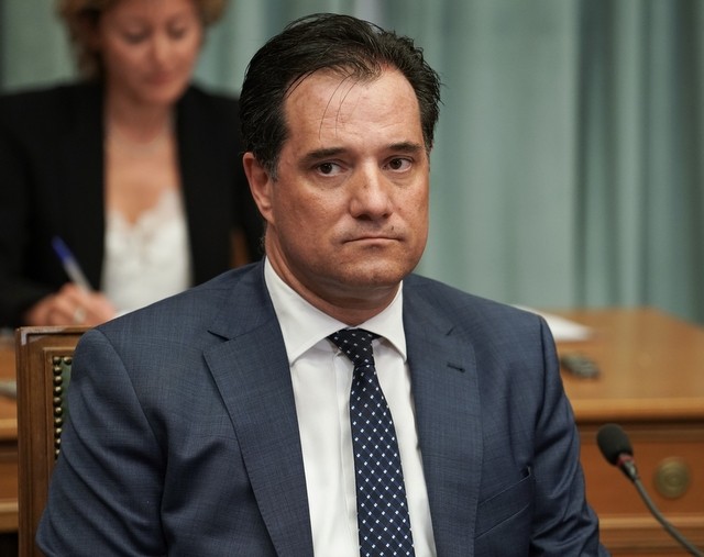 Γεωργιάδης: Ζητήσαμε να μπει κόφτης στα SMS, αλλά το αρνήθηκαν οι εταιρείες κινητής