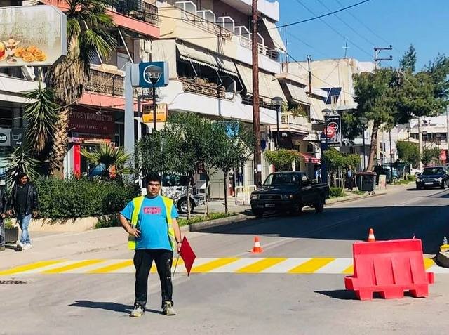 Φρεσκάρουν τις διαβάσεις πεζών στην Αρτάκη