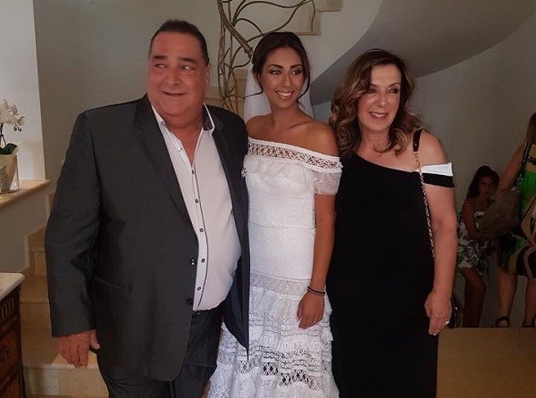 Νυφούλα η κόρη του Βασίλη Καρρά