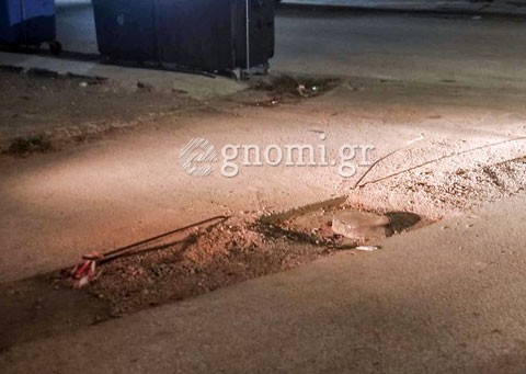 ΧΑΛΚΙΔΑ: Κινδύνεψε οδηγός από φρεάτιο παγίδα