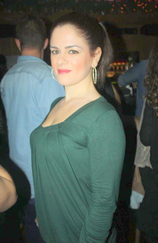 Αρχοντική η ομορφιά της Κωνσταντίνας