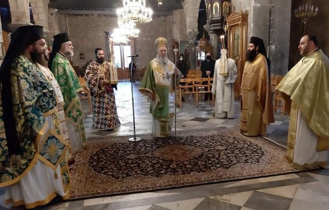 Τιμήθηκε στη Χαλκίδα η μνήμη του Αγίου Αθανασίου- Στην Αγία Παρασκευή λειτούργησε ο Μητροπολίτης