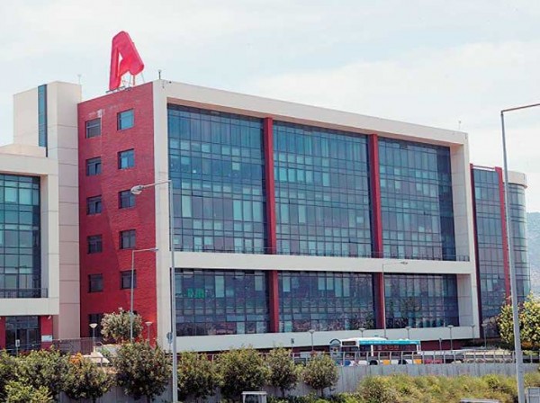 ALPHA: Μείωση μισθών 20% για το επόμενο πεντάμηνο