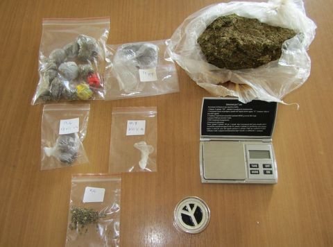 Συνελήφθη 20χρονος με ηρωίνη, κοκαΐνη, χασίς και ηλεκτρονική ζυγαριά