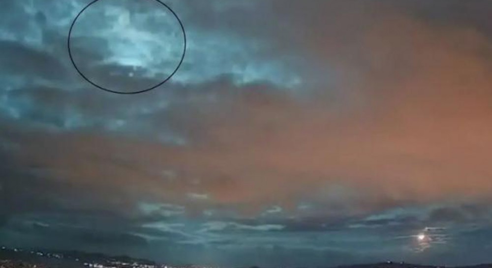 Το εντυπωσιακό πέρασμα μετεωρίτη πάνω από τον Αττικό ουρανό (Video)