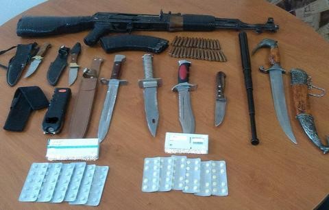 Ολόκληρο οπλοστάσιο στην κατοχή 43χρονου στη Θήβα