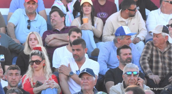 ΟΛΥΜΠΟΣ-ΙΣΤΙΑΙΑ (ΜΠΑΡΑΖ): Η εξέδρα στο Στάδιο Ψαχνών γέμισε ...Εύβοια