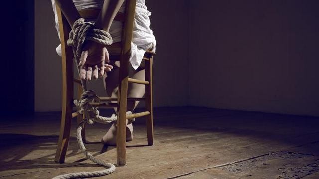 Απήγαγαν γυναίκα - Συναγερμός στην αστυνομία