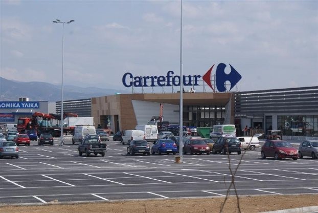 Ο Κωτσόβολος πάει Carrefour