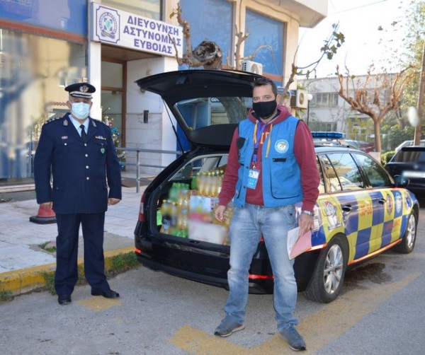 ΧΑΛΚΙΔΑ: Οι αστυνομικοί συγκέντρωσαν τρόφιμα, ρούχα και παιχνίδια για το Χαμόγελο του Παιδιού