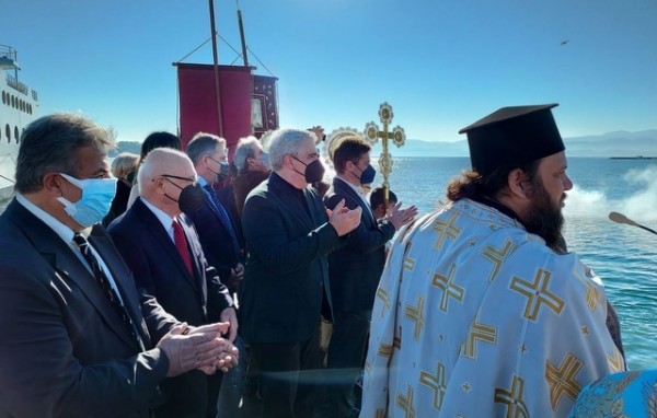 Με υφυπουργό παρόντα γιόρτασαν τα Θεοφάνεια σε Ερέτρια και Αμάρυνθο