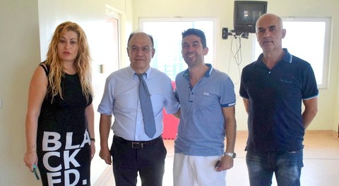 Οι παλαίμαχοι του ΑΟΝΑ χάρισαν κλιματιστικά στο ΚΕΚΥΚΑΜΕΑ