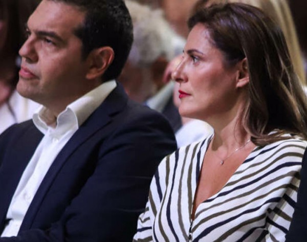 Πέθανε η μητέρα της Μπέτυς Μπαζιάνα