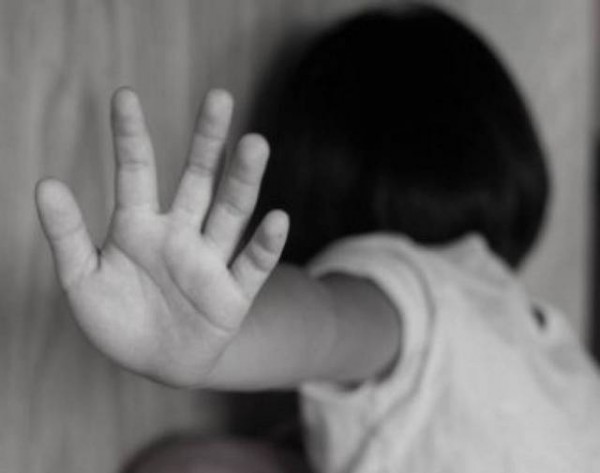 Ρόδος: Λιποθύμησε 9χρονο κοριτσάκι από την πείνα έξω από φούρνο