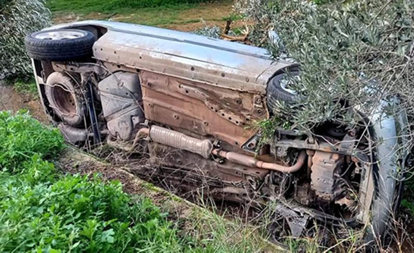 ΧΑΛΚΙΔΑ: Αυτοκίνητο κατέληξε στο χωράφι