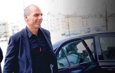 Ο Βαρουφάκης ετοιμάζει χαράτσι για όλα τα οχήματα