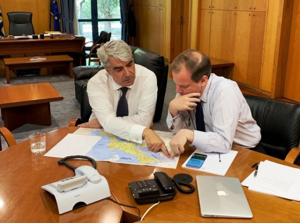 Ο Σίμος Κεδίκογλου έθεσε το ζήτημα της παράκαμψης Χαλκίδας στον Κώστα Καραμανλή