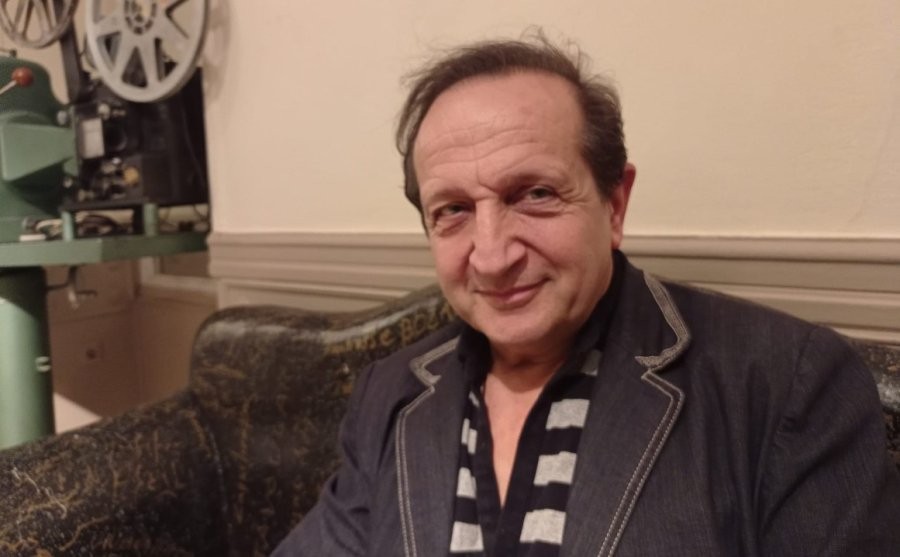 Σπύρος Μπιμπίλας: Έκανε μεταμόσχευση μαλλιών