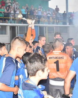 ΤΕΛΙΚΟΣ ΠΡΟΠΑΙΔΩΝ ΕΥΒΟΙΑΣ: Το ΒΙΝΤΕΟ με τους πανηγυρισμούς της Ακαδημίας Ερέτριας