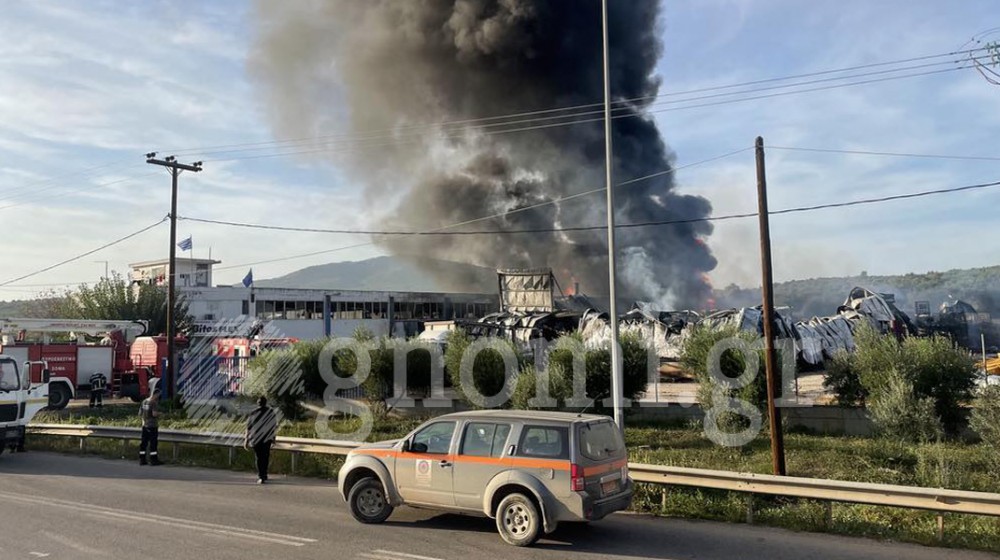 ΦΩΤΙΑ ΒΑΘΥ: Καταστράφηκε ολοσχερώς το εργοστάσιο