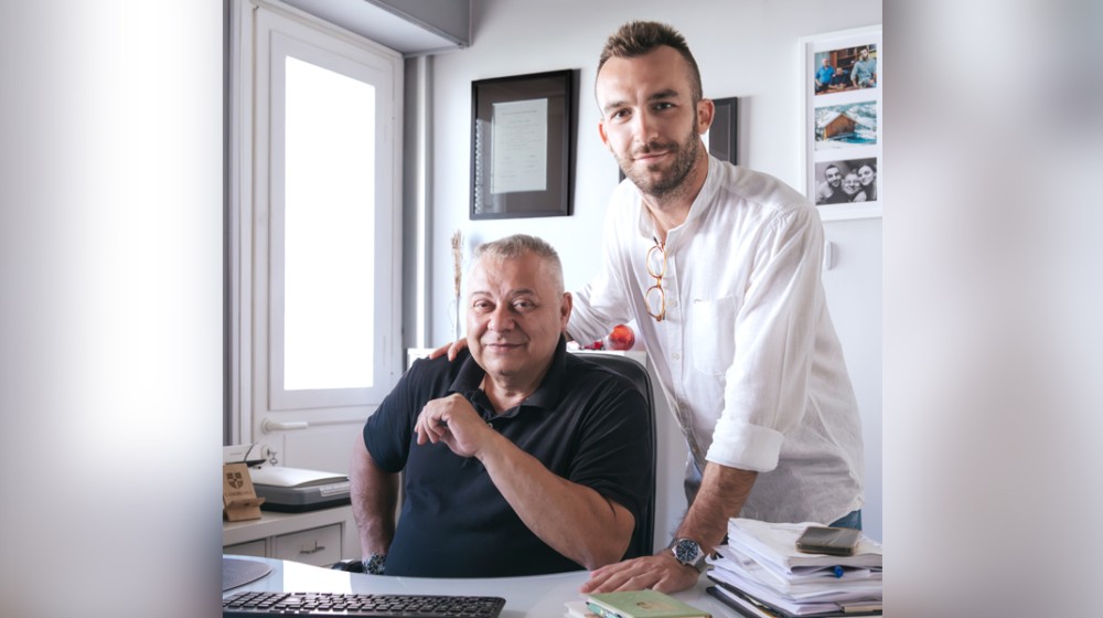 Χριστουγεννιάτικες ευχές από τα Tsonidis School