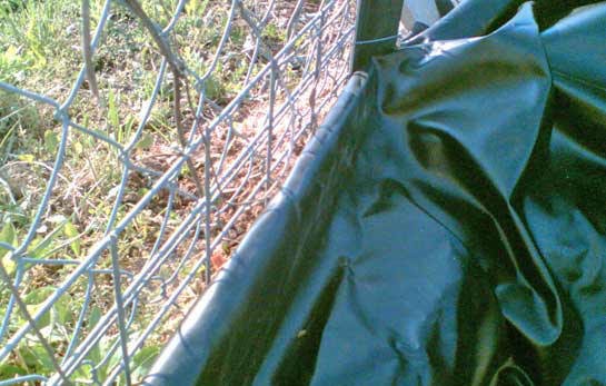 Ψαχνά: Καρφώθηκε στη σιδερένια περίφραξη