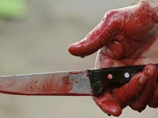 Άγρια δολοφονία με κουζινομάχαιρο μέσα σε διαμέρισμα στους Αμπελόκηπους