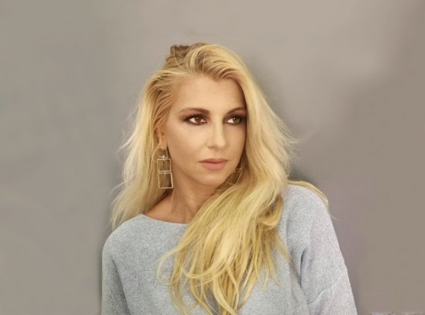 Συγκλονίζει η θεία τραυματία φοιτητή στα Τέμπη: Σκάστε όλοι οι πολιτικοί, σήμερα ουρλιάζουν οι μανάδες