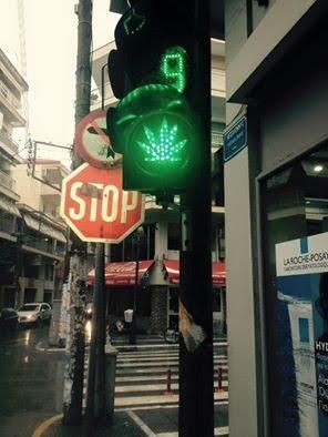 Πράσινο με ...φούντα στα φανάρια