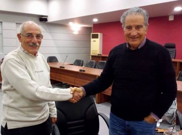Ο Θεοδόσης Τόπακας παρέδωσε τα ηνία στο Νίκο Σταυρόπουλο
