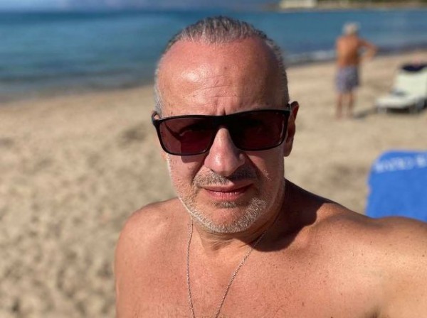 Πήγε για μπάνιο την Κυριακή ο Θανάσης Ζεμπίλης