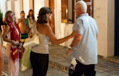 Γιαούρτωσαν τον Πρετεντέρη