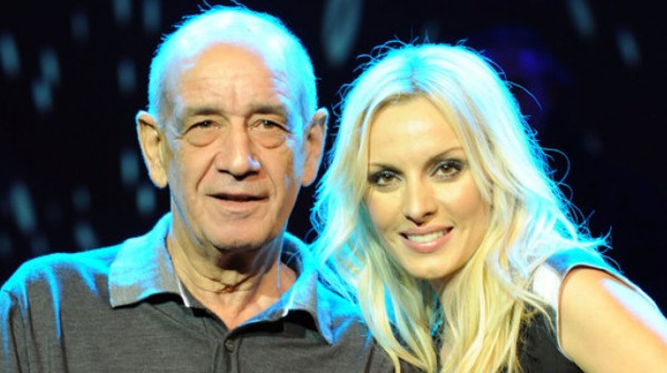 Πέγκυ Ζήνα για Δημήτρη Μητροπάνο: Κι αν θα με κόψουν στη μέση, διπλά θα σ' αγαπώ...