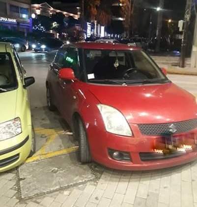 ΧΑΛΚΙΔΑ: Τα ...γαϊδούρια κυκλοφορούν και τα Χριστούγεννα