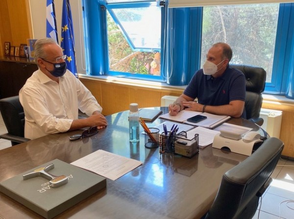 Συνάντηση Ζεμπίλη για επίσπευση των αυτοψιών στα καμένα σπίτια και προώθηση της κατασκευής του βόρειο οδικού άξονα