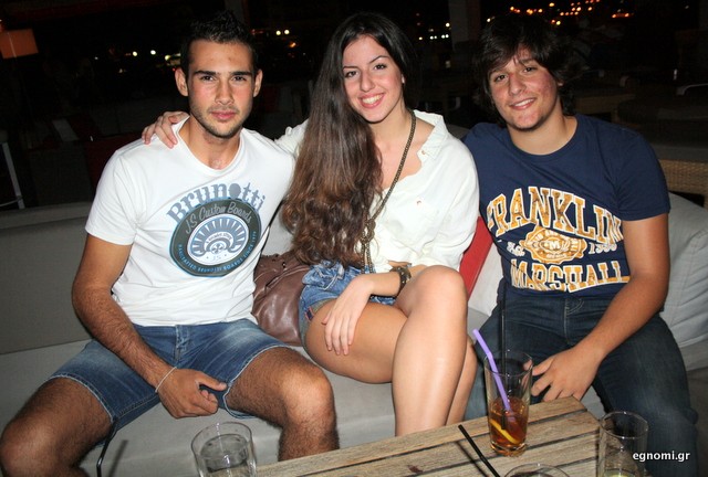 Συμβουλεύουν υπομονή