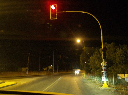 Προβληματικά φανάρια στο άγαλμα του Γοβιού