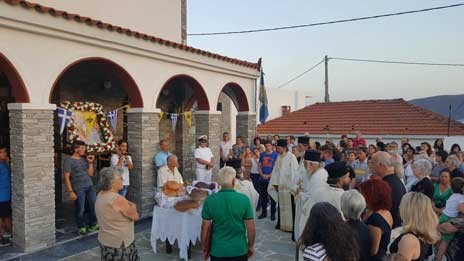Πανηγύρισαν με λαμπρότητα οι Αγιοι Ανάργυροι Πετριών