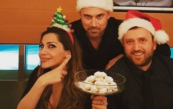 Ρεβεγιόν στο σπίτι της παρέα με Χαλκιδέο η Δέσποινα Βανδή