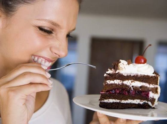 Γιατί σε πιάνει λιγούρα για γλυκό μετά το φαγητό;