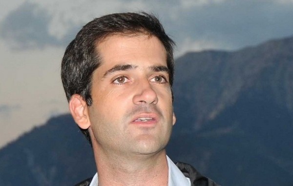 Έρχεται στη Χαλκίδα ο γιος της Ντόρας Μπακογιάννη