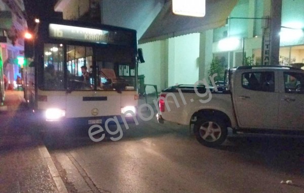 ΧΑΛΚΙΔΑ: Φράκαρε η Νεοφύτου από παρκαρισμένο φορτηγάκι