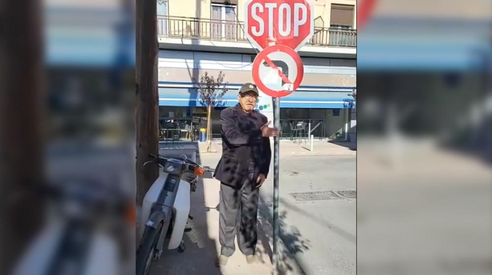 ΙΣΤΙΑΙΑ: «Τράκαρε» με σήμα του ΚΟΚ ο Βασίλης Δημόπουλος (VIDEO)