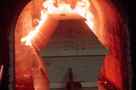 ΣΟΚ: Αποτέφρωσαν γυναίκα ενώ ήταν ακόμη ζωντανή