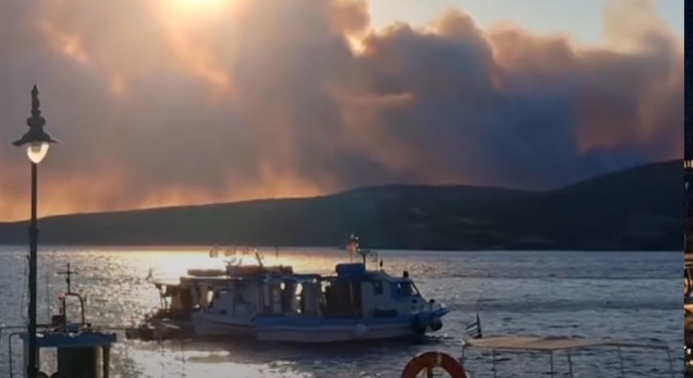 ΣΚΥΡΟΣ: Συνεχίζεται η μάχη με τη φωτιά